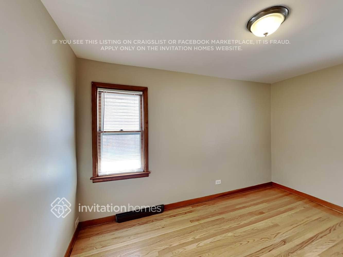 Building Photo - 8834 S Troy Ave