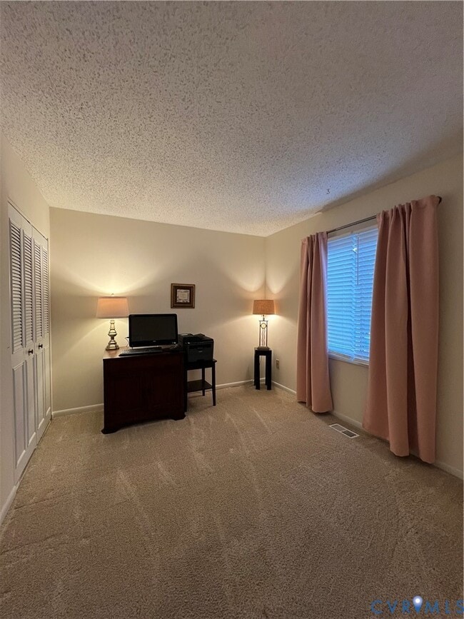 Building Photo - 2005 Rocky Creek Ln