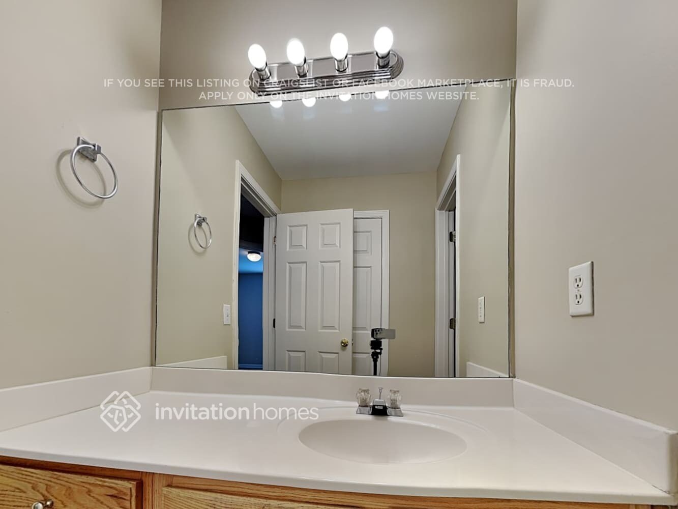 Building Photo - 325 Providence Rd