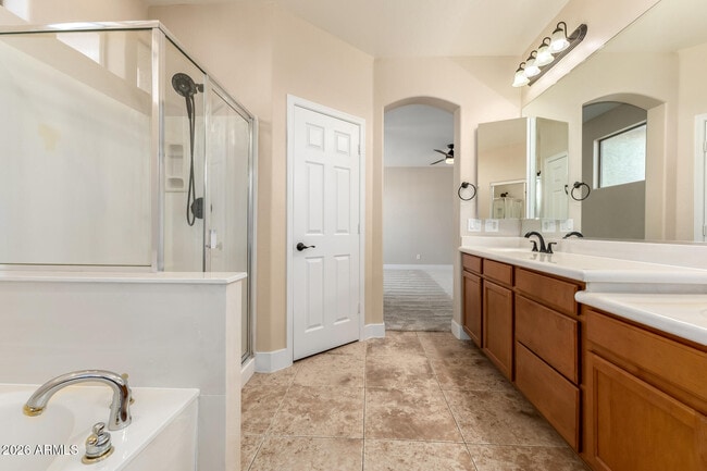 Building Photo - 10625 E Knowles Ave