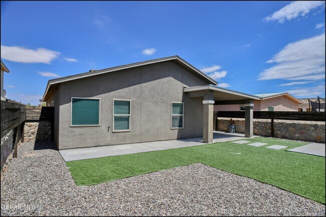 Building Photo - 14176 Charles Pollock Ave