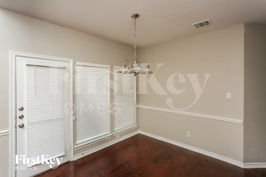 Building Photo - 7701 Brook Meadow Ln