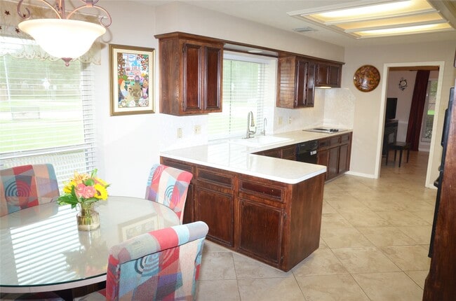 Building Photo - 2939 Rimrock Dr