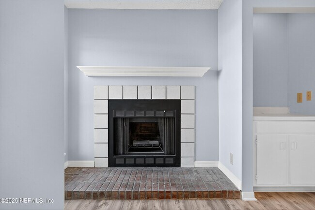 Building Photo - 10200 Belle Rive Blvd