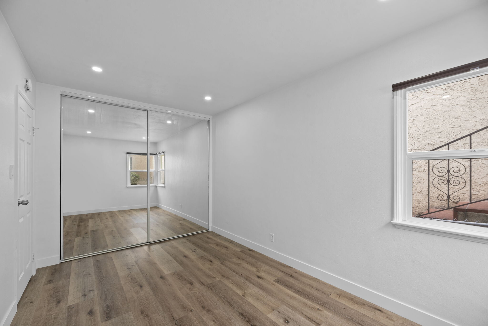 Building Photo - 1304 Corona St