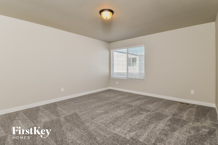 Building Photo - 11163 Murrelet Dr