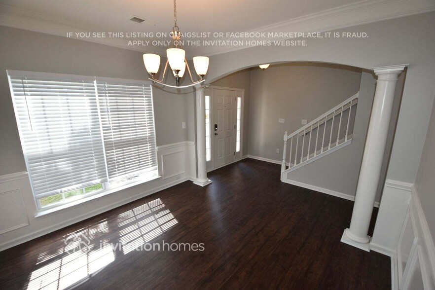 Building Photo - 11422 Sidney Crest Ave