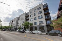 Building Photo - 2127 W Madison St