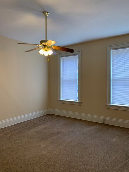 Building Photo - 2437 Ohio Ave