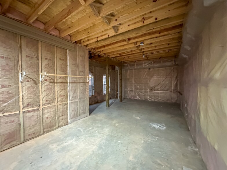 Building Photo - 600 Indian Trail