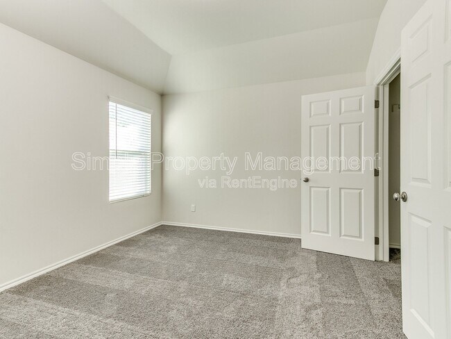 Building Photo - 11452 SW 12th St