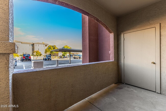 Building Photo - 5401 E Van Buren St