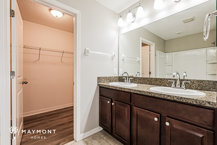 Building Photo - 6523 Trent Creek Dr