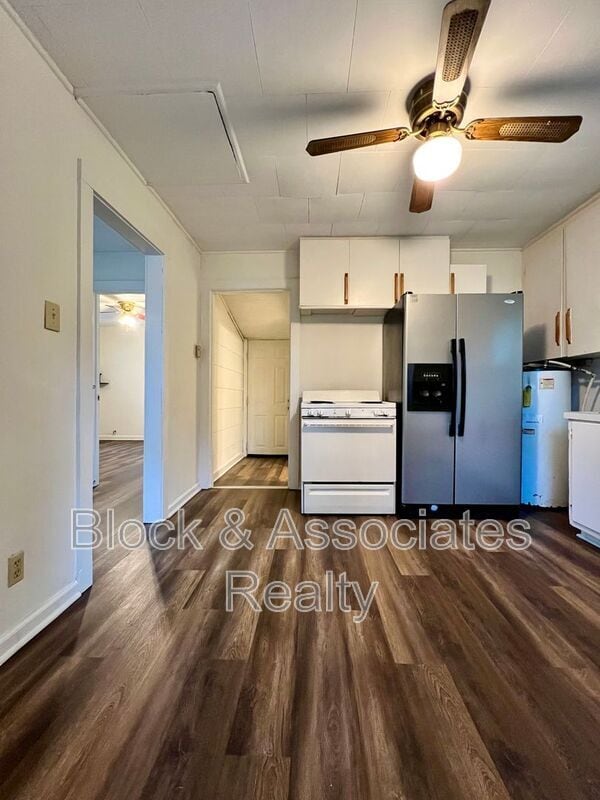 Building Photo - 407 Dobson St