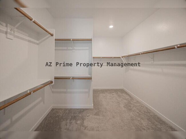 Building Photo - 4607 S 111th Dr