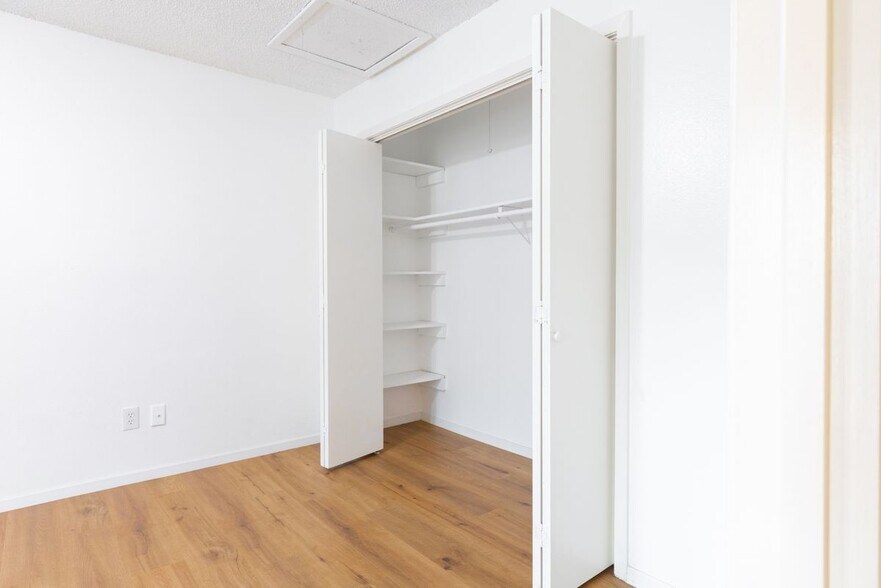 Building Photo - 706 Ramble Ln