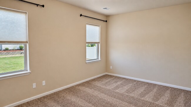 Building Photo - 2990 Lurvey Ln