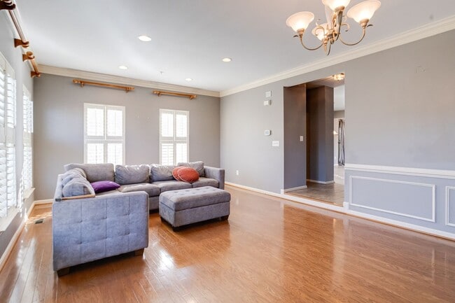 Building Photo - 1730 Bluffs Island Ct