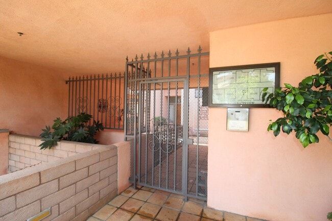 Building Photo - Quaint Gated Community near Pacific View Mall