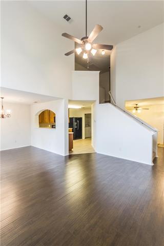 Building Photo - 10371 Darkwood Dr