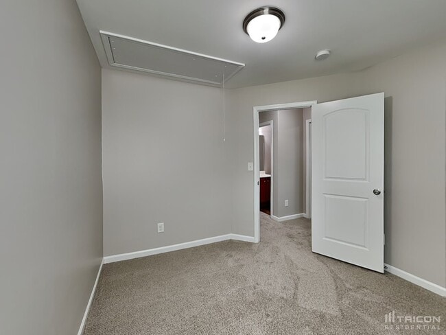 Building Photo - 4824 Lynn Lee Cir