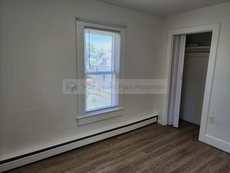Bed 3 - 749 Roberts Ct