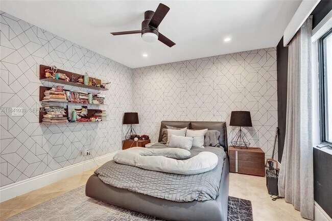 Building Photo - 13724 SW 92nd Ct