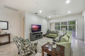 Building Photo - 11072 Esteban Dr