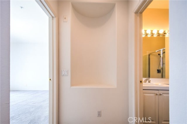 Building Photo - 15 Riva Dr