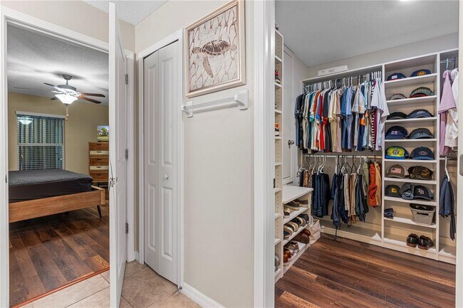 Building Photo - 17110 White Mangrove Dr