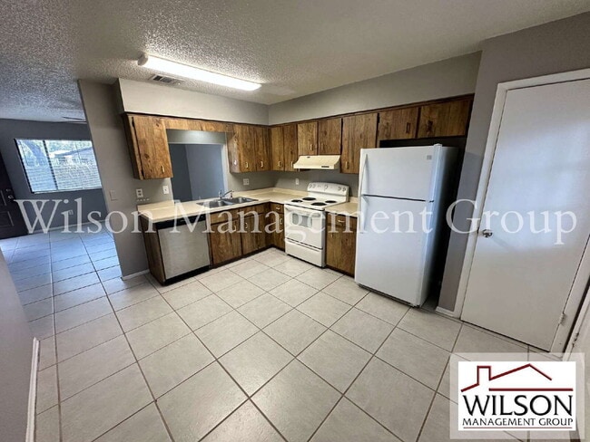 Building Photo - 1912 Wizard Ct