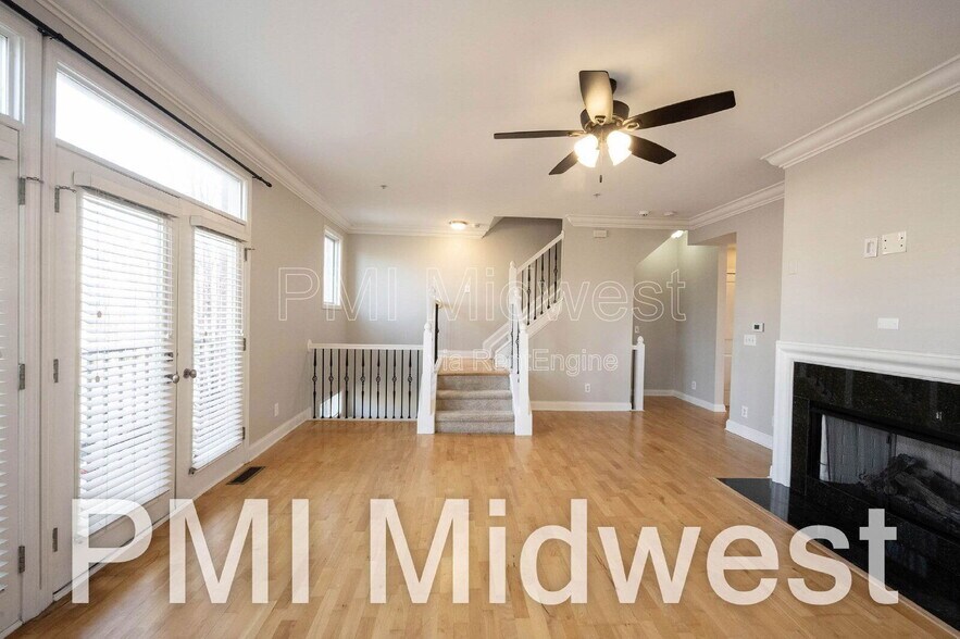 Building Photo - 515 E New York St