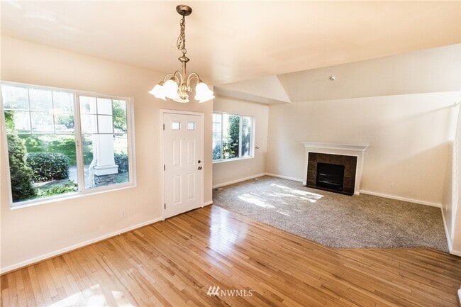 Building Photo - Premier Lake Stevens Living: Top-Rated Schools & Walkable Parks