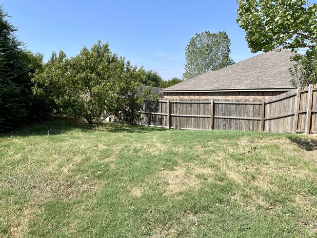 Building Photo - 4811 Mill Creek Dr