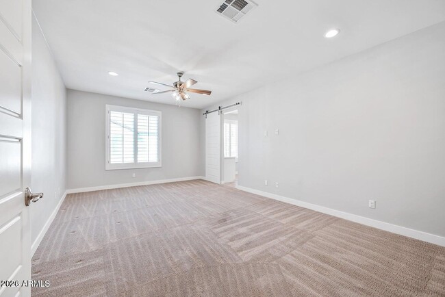Building Photo - 3030 N 38th St