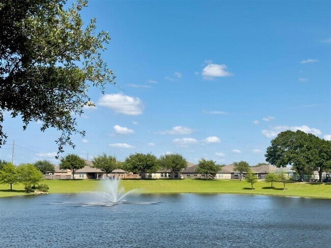 Building Photo - 18103 Cypress Mist Ct
