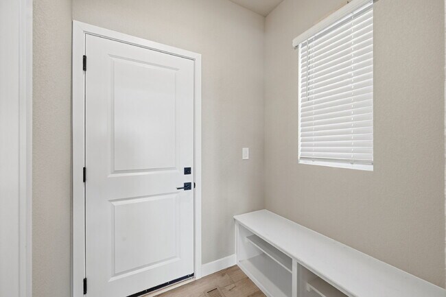 Building Photo - $2,340.95, 3 bed, 2.5 bath located in Colorado Springs with a fenced back yard