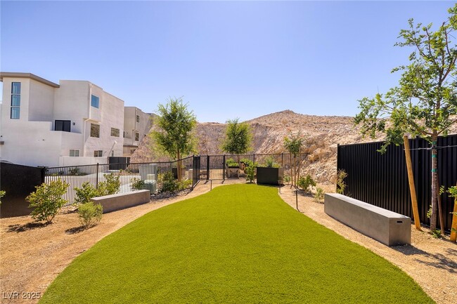 Building Photo - 11051 Socrates Rdg St