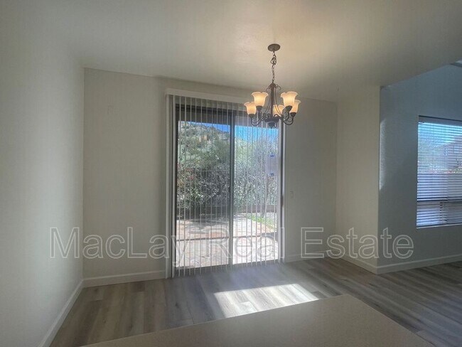 Building Photo - 16833 S Magenta Rd