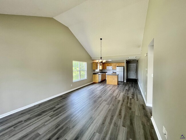 Building Photo - 107 Northpointe Dr