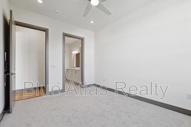 Building Photo - 2700 Old Denton Rd