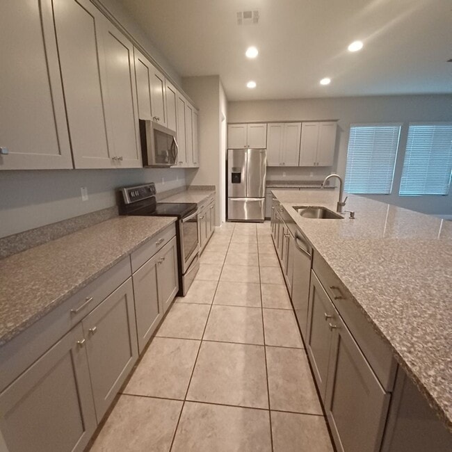 Building Photo - 14360 W Corrine Dr