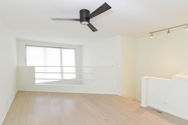 Building Photo - 959 W Grace St