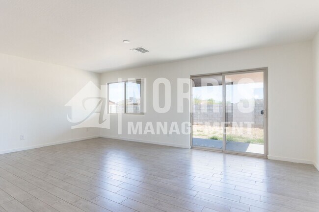 Building Photo - New Home in Arizona City, GREAT Location!