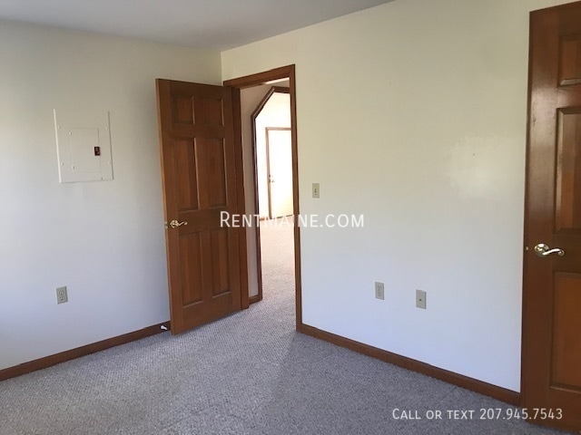 Building Photo - 33 Burleigh Rd