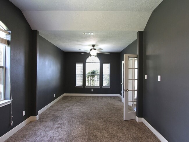 Building Photo - 2630 White Ibis Ct