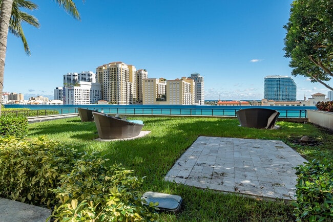 Building Photo - 550 Okeechobee Blvd