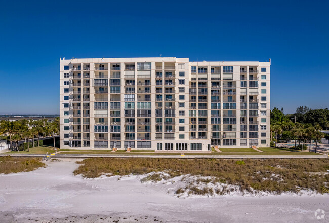 Building Photo - Longboat Harbor Towers