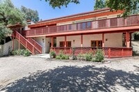 Building Photo - Escape to Your Own Private Retreat Among the Oaks