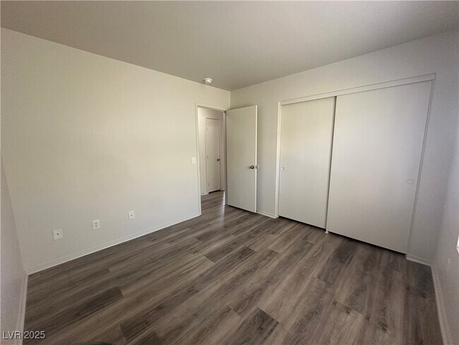 Building Photo - 2655 Amber Crest St